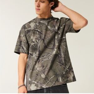 Hollister Boxy Fit Heavyweight Camo T-Shirt Medium Tall